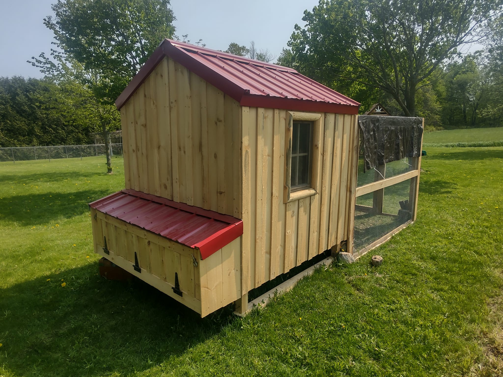 Country Clucker Deluxe Chicken Coop (With Run) Coops Cabins Country Clucker Deluxe Chicken Coop (With Run) Coops Cabins